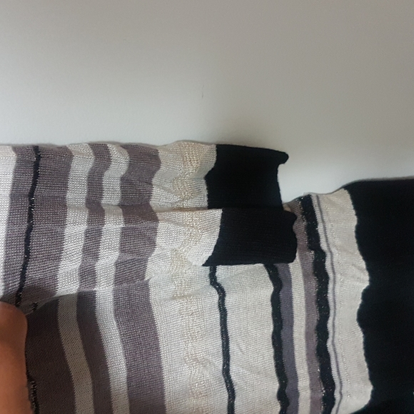 ♦️ NEW  Suzy Shier Striped Top - Picture 4 of 7